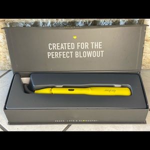 Drybar The Tress Press 1.25 Straightening Iron